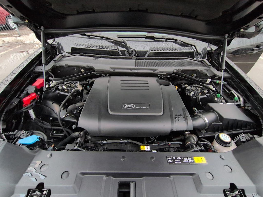 Thumbnail: 2025 Land Rover Defender - 9