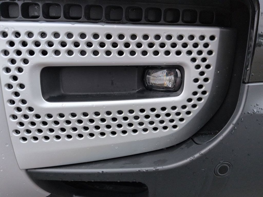 Thumbnail: 2025 Land Rover Defender - 7