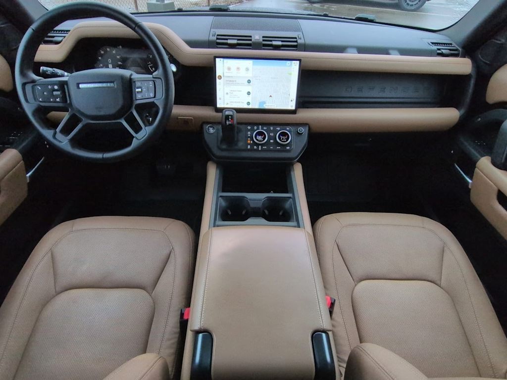 Thumbnail: 2025 Land Rover Defender - 10