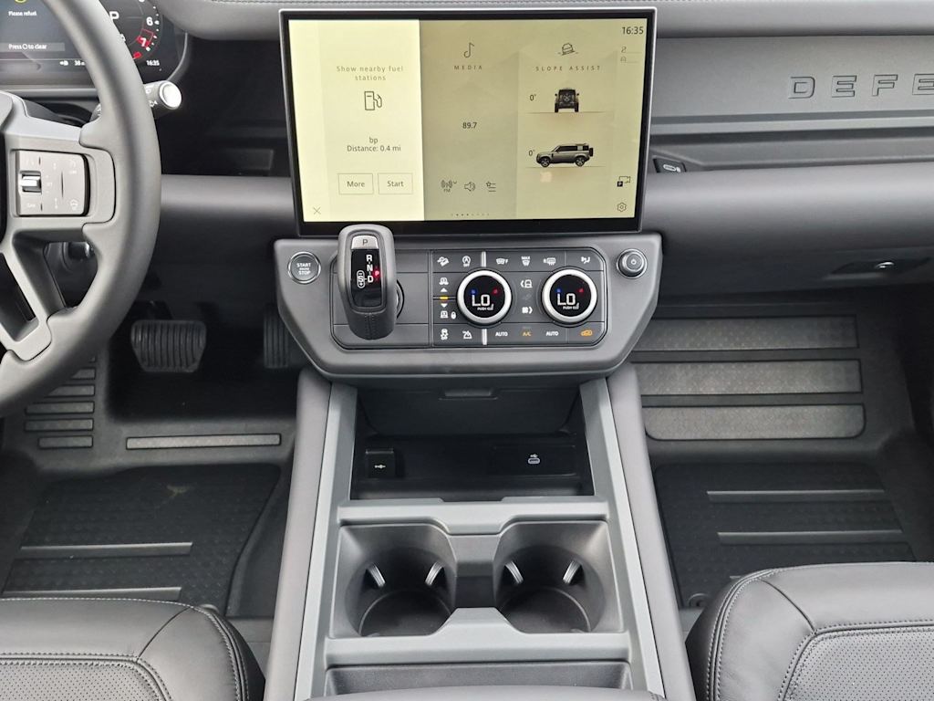 Thumbnail: 2026 Land Rover Defender - 15