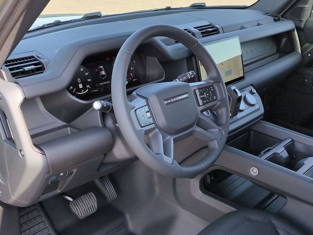 2025 Land Rover Defender 110 2