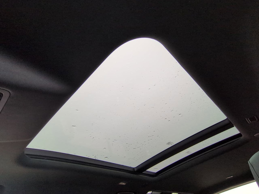 Thumbnail: 2026 Land Rover Defender - 26