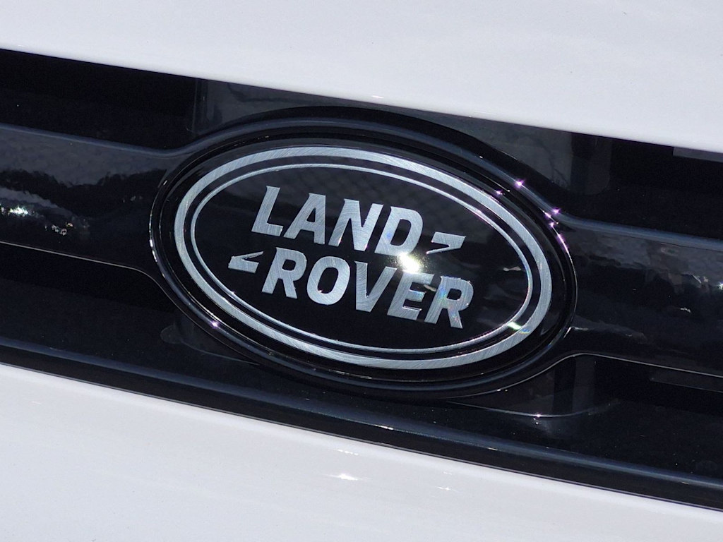 Thumbnail: 2026 Land Rover Defender - 5