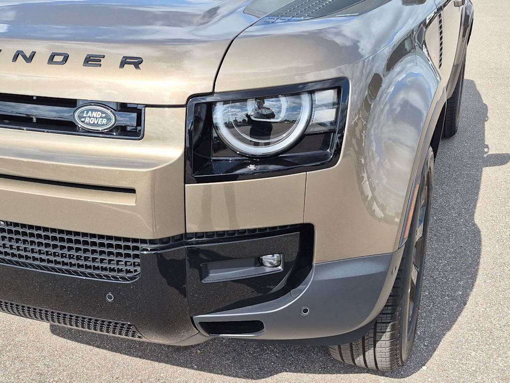 Thumbnail: 2026 Land Rover Defender - 24
