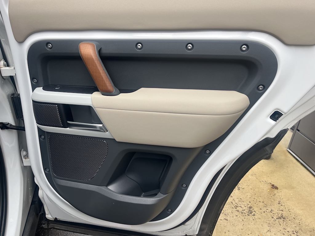 Thumbnail: 2021 Land Rover Defender - 21