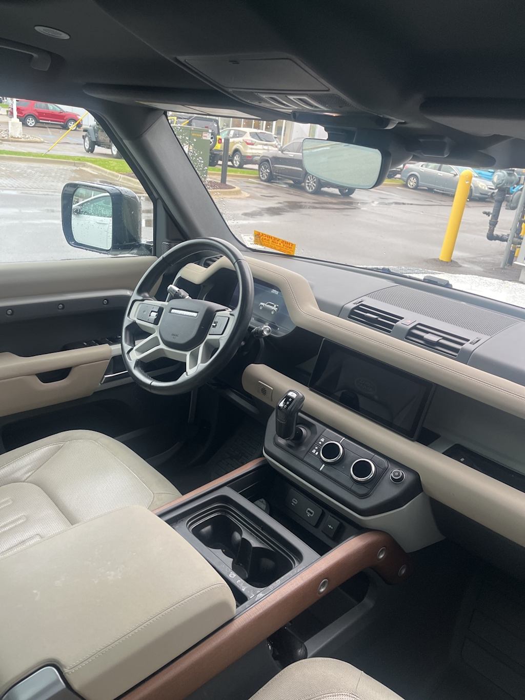 Thumbnail: 2021 Land Rover Defender - 7