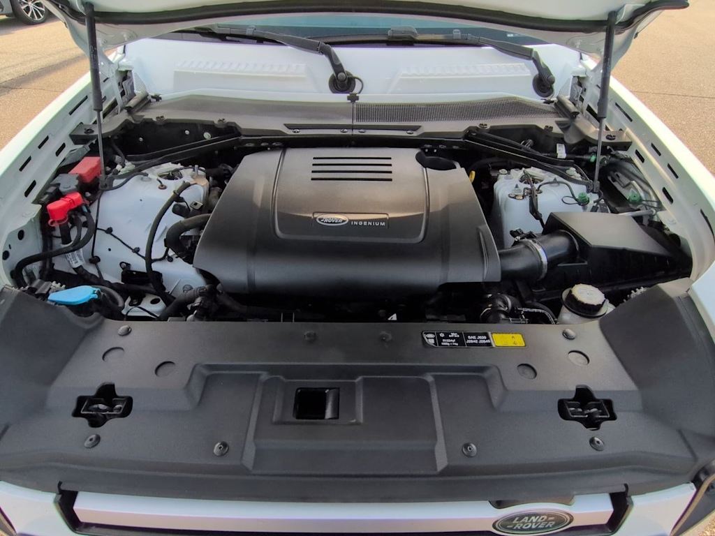 Thumbnail: 2021 Land Rover Defender - 8