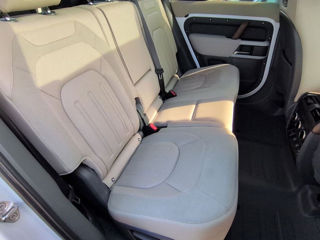 Thumbnail: 2021 Land Rover Defender - 29