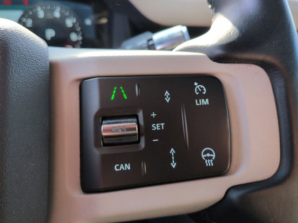 Thumbnail: 2021 Land Rover Defender - 34