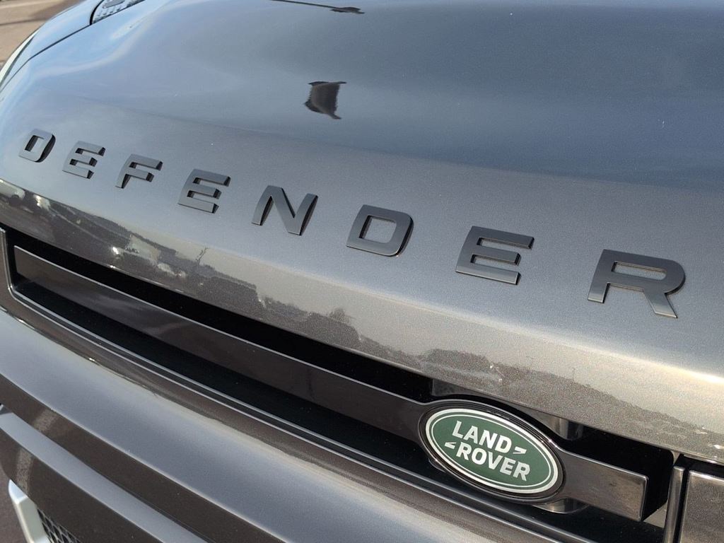 Thumbnail: 2024 Land Rover Defender - 24
