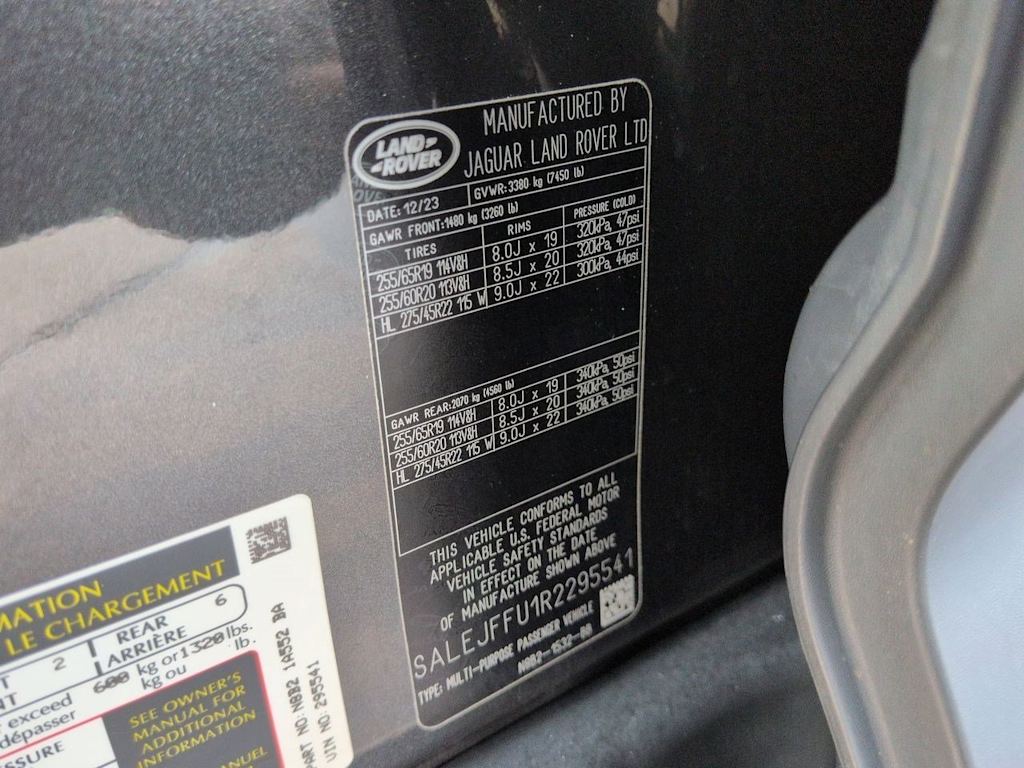 Thumbnail: 2024 Land Rover Defender - 40