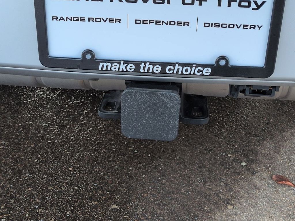 Thumbnail: 2024 Land Rover Defender - 18