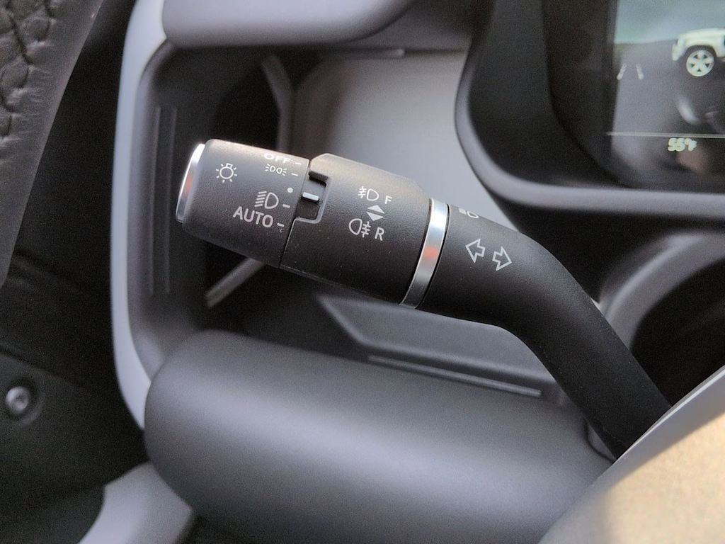 Thumbnail: 2024 Land Rover Defender - 15