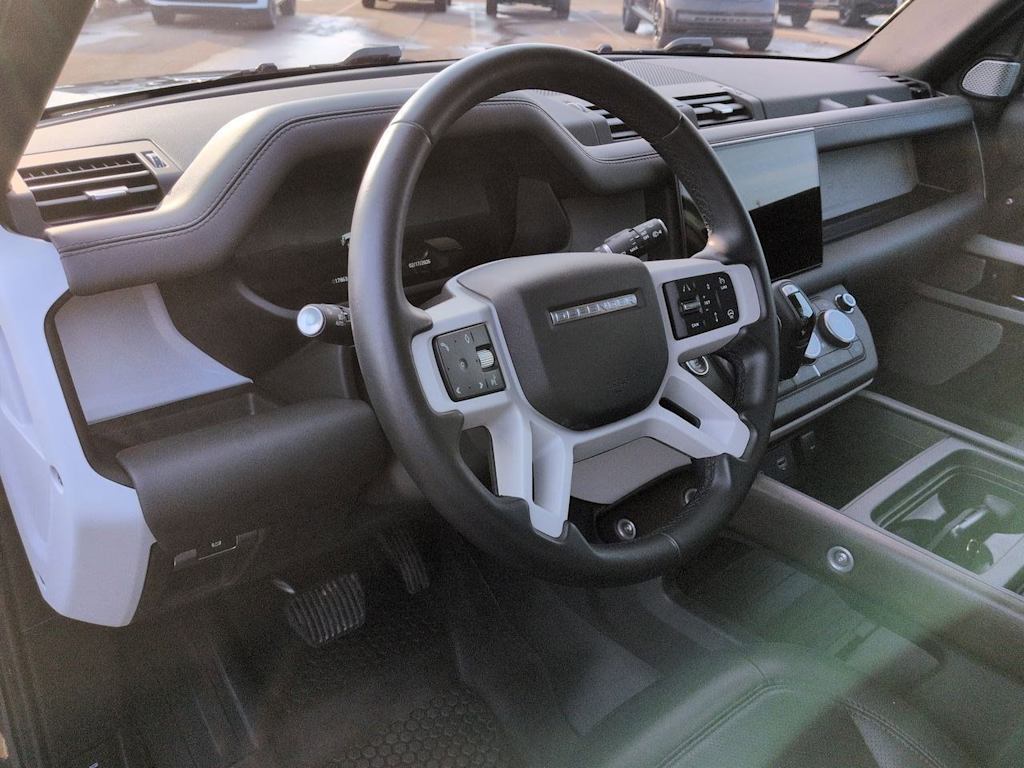 Thumbnail: 2024 Land Rover Defender - 2