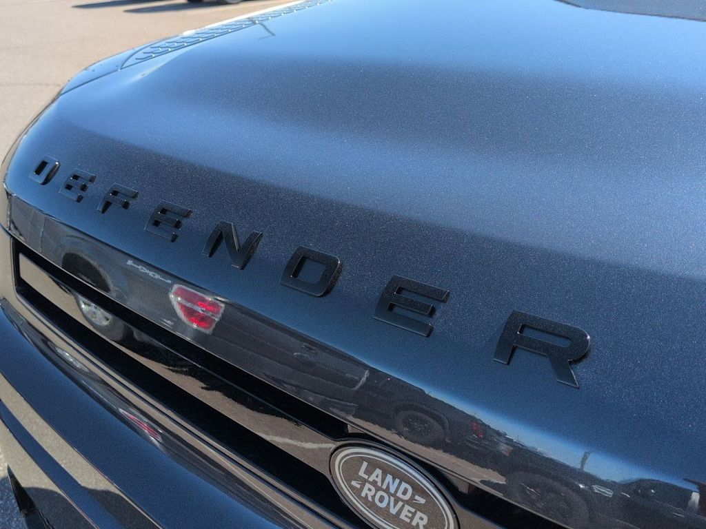 Thumbnail: 2026 Land Rover Defender - 25