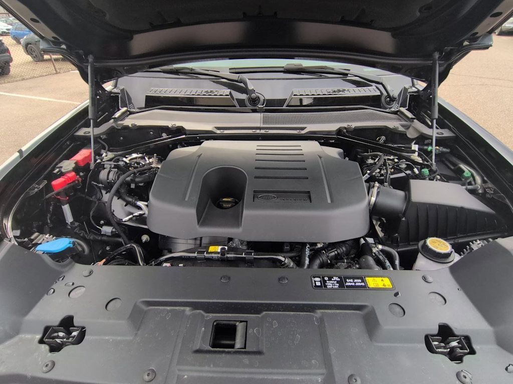 Thumbnail: 2026 Land Rover Defender - 8