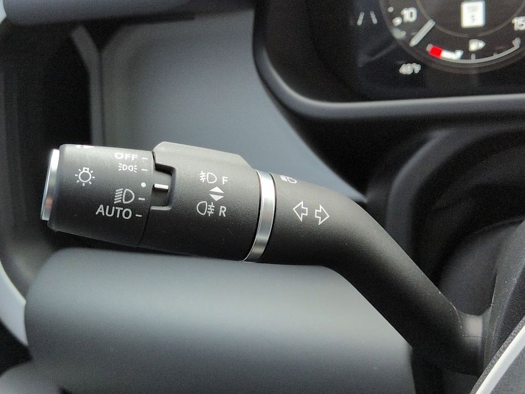 Thumbnail: 2024 Land Rover Defender - 33