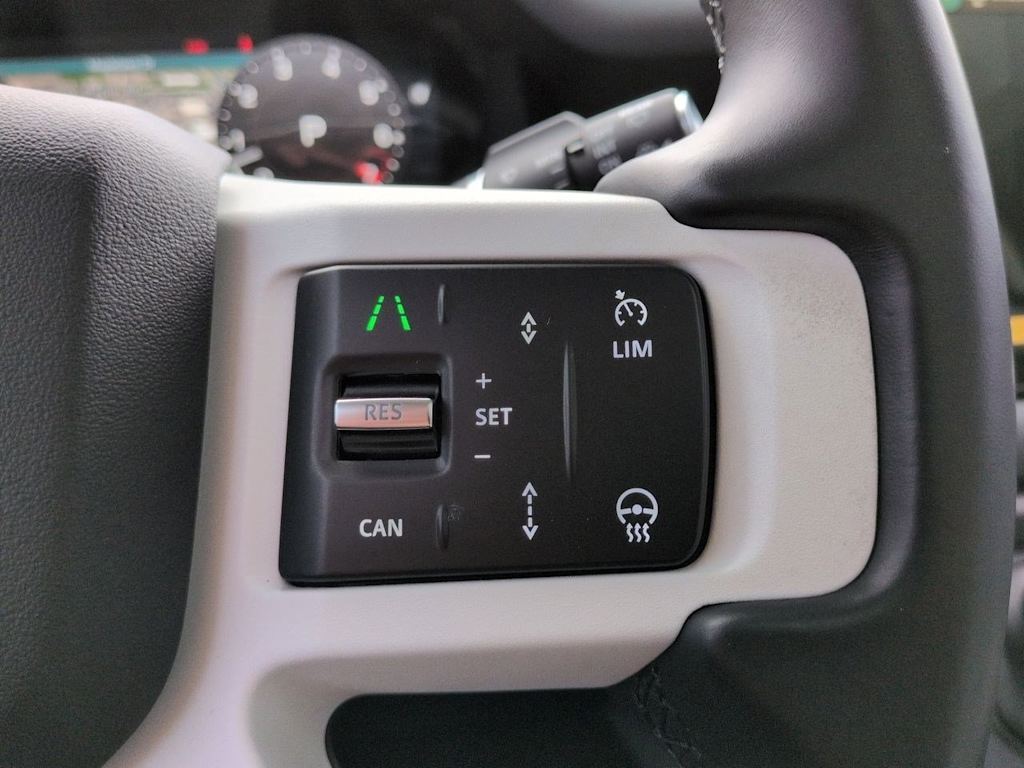 Thumbnail: 2024 Land Rover Defender - 32