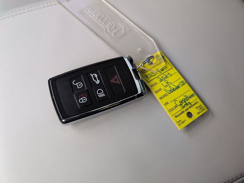 Thumbnail: 2024 Land Rover Defender - 18