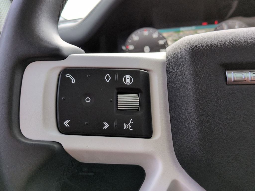 Thumbnail: 2024 Land Rover Defender - 31