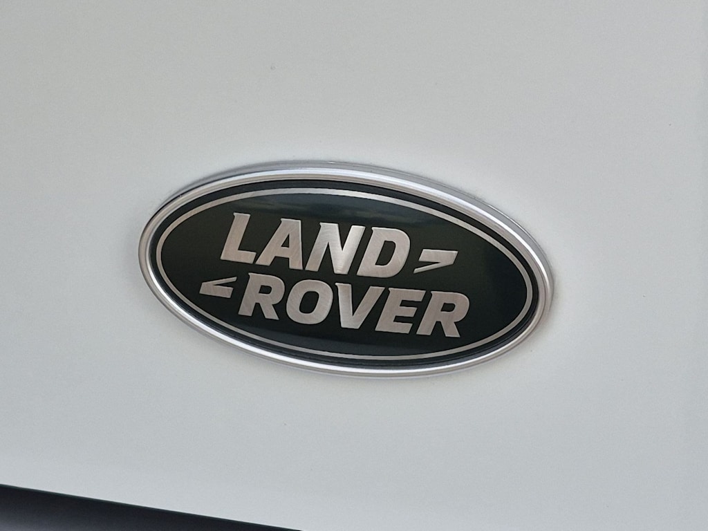 Thumbnail: 2023 Land Rover Defender - 6