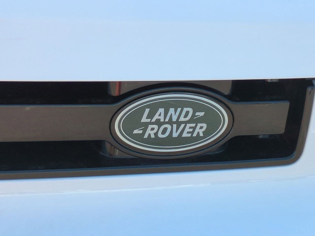 Thumbnail: 2025 Land Rover Defender - 24