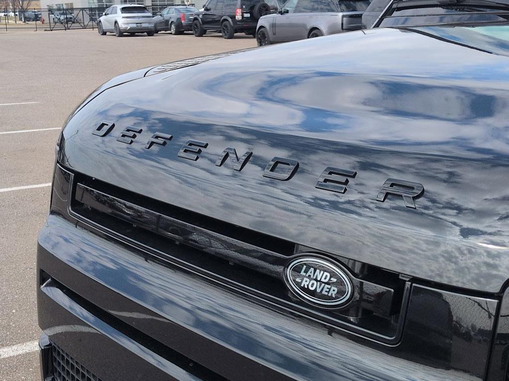 Thumbnail: 2026 Land Rover Defender - 25