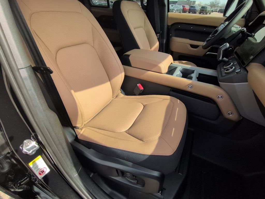 Thumbnail: 2026 Land Rover Defender - 11