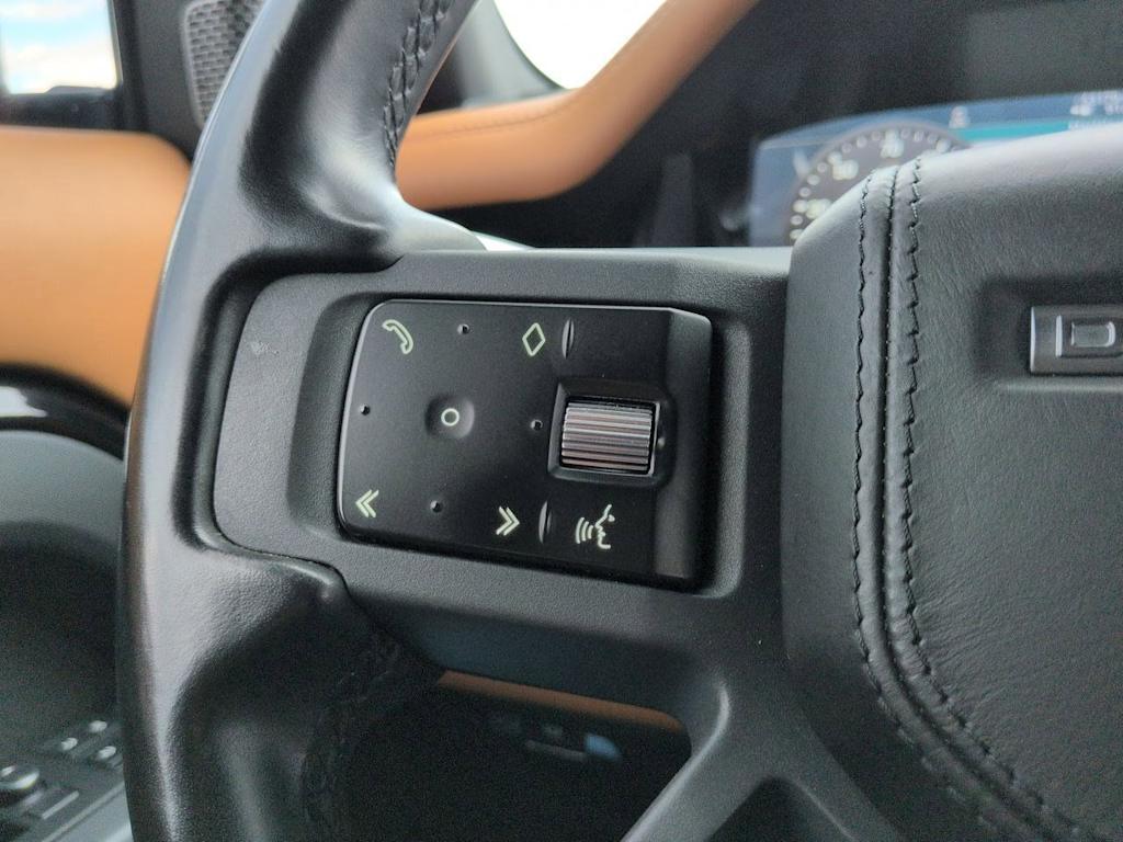 Thumbnail: 2020 Land Rover Defender - 29