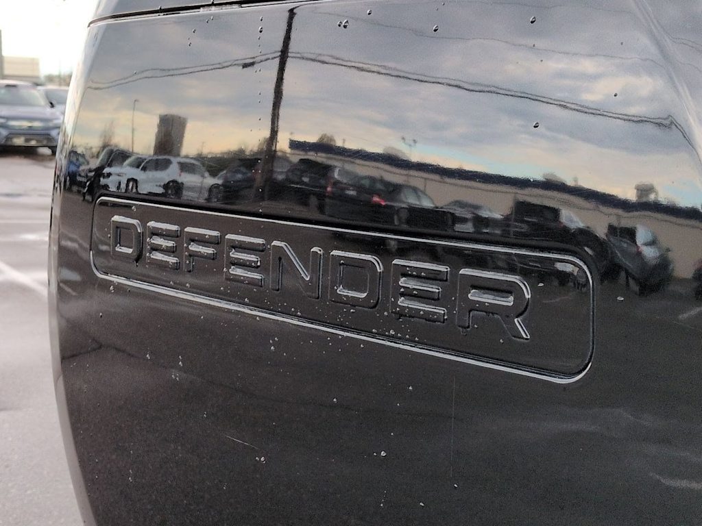 Thumbnail: 2020 Land Rover Defender - 23