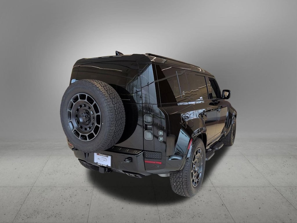 Thumbnail: 2026 Land Rover Defender - 5
