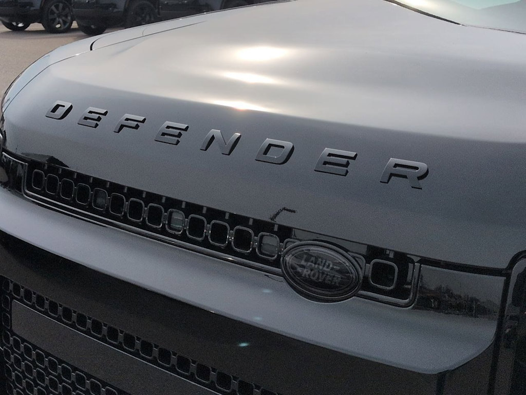 Thumbnail: 2026 Land Rover Defender - 6