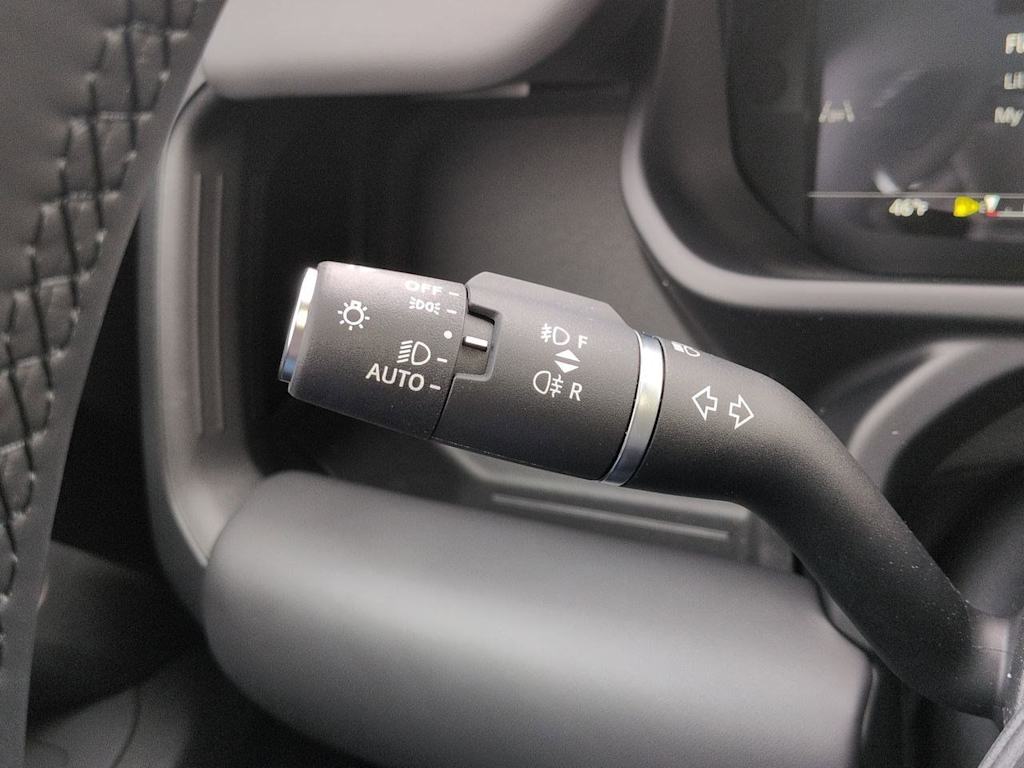 Thumbnail: 2026 Land Rover Defender - 33