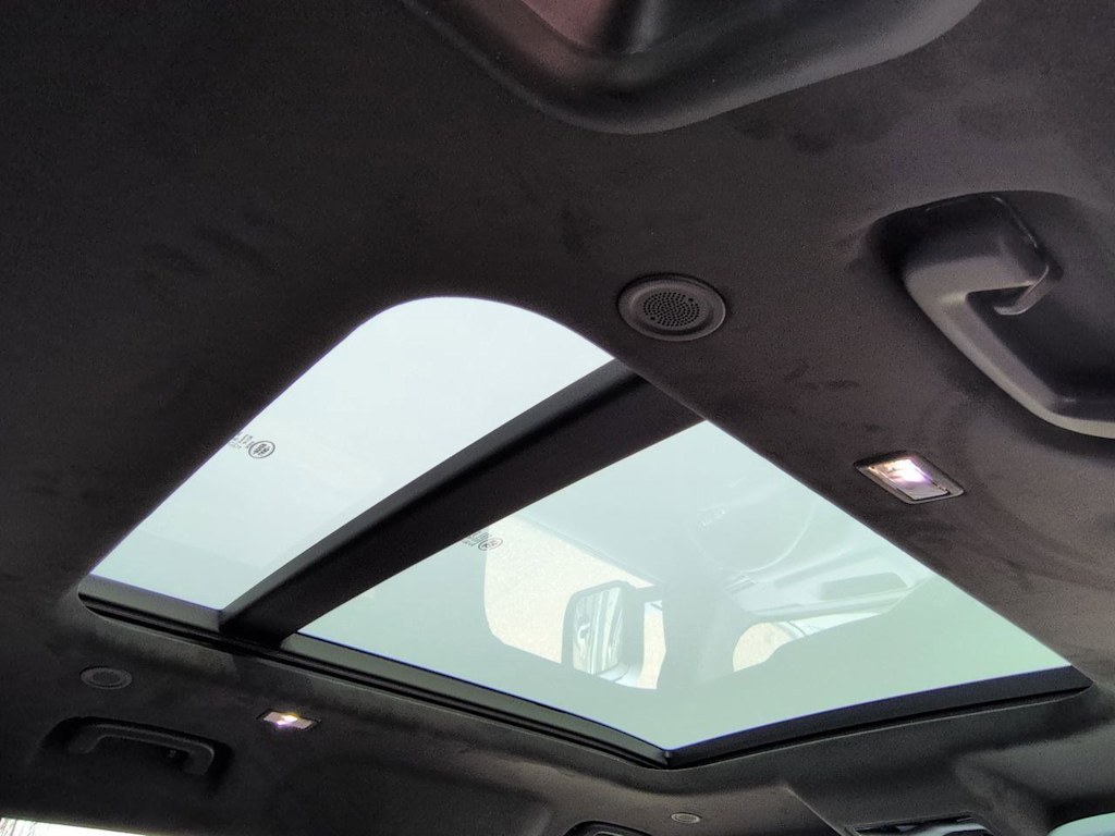 Thumbnail: 2026 Land Rover Defender - 28