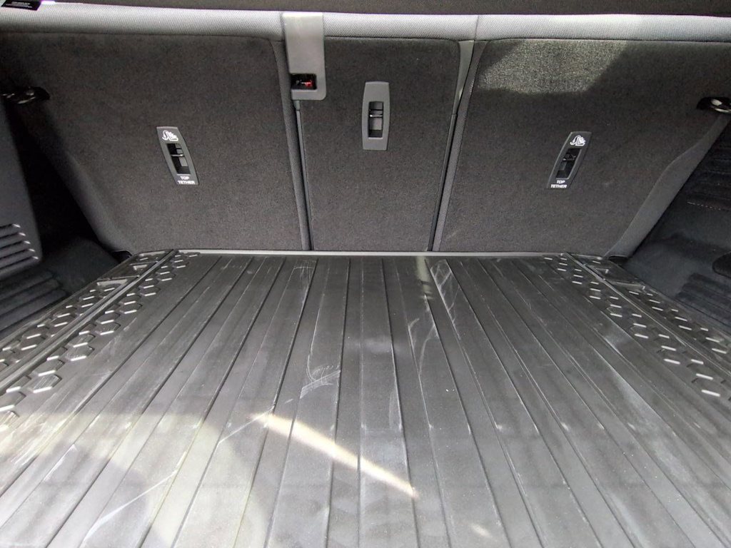 Thumbnail: 2026 Land Rover Defender - 16