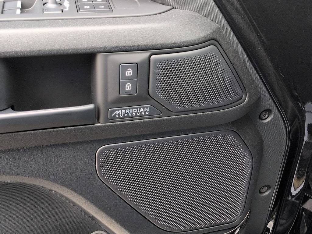 Thumbnail: 2026 Land Rover Defender - 36