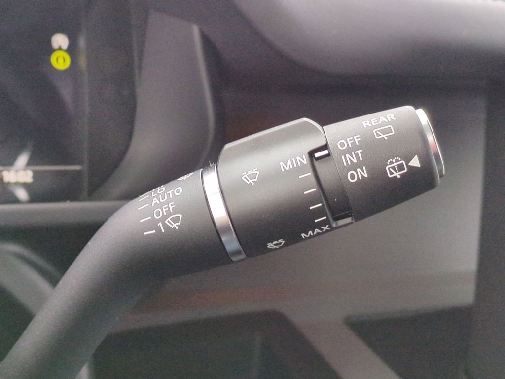 Thumbnail: 2026 Land Rover Defender - 33