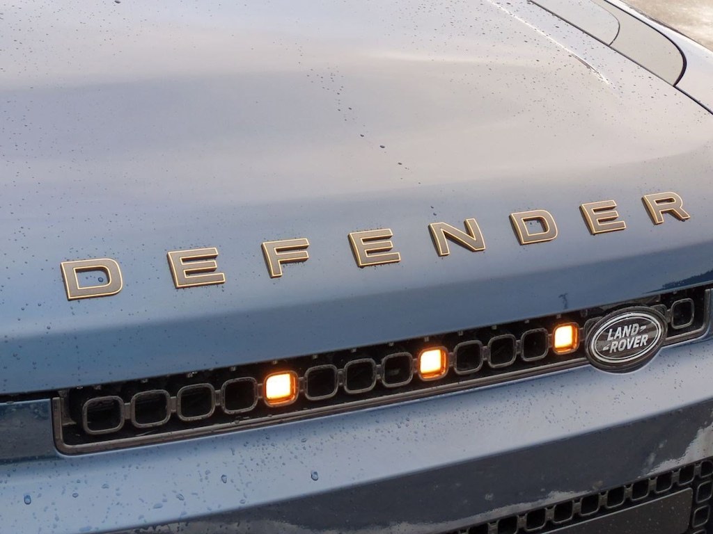 Thumbnail: 2026 Land Rover Defender - 25