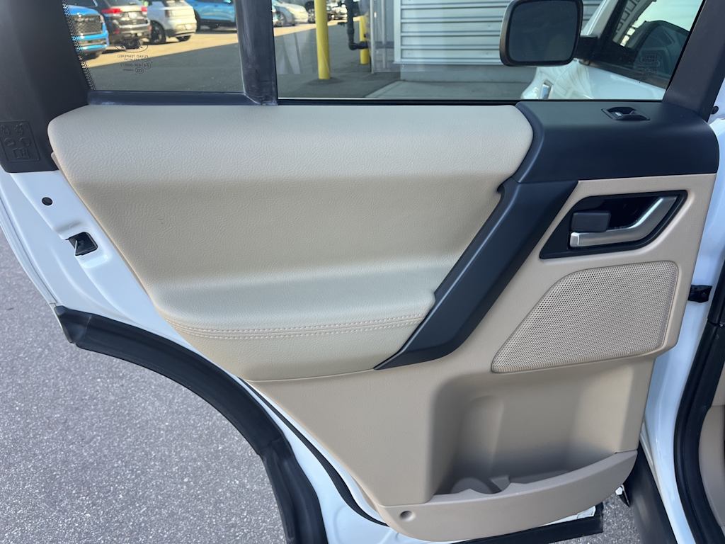 Thumbnail: 2012 Land Rover LR2 - 23