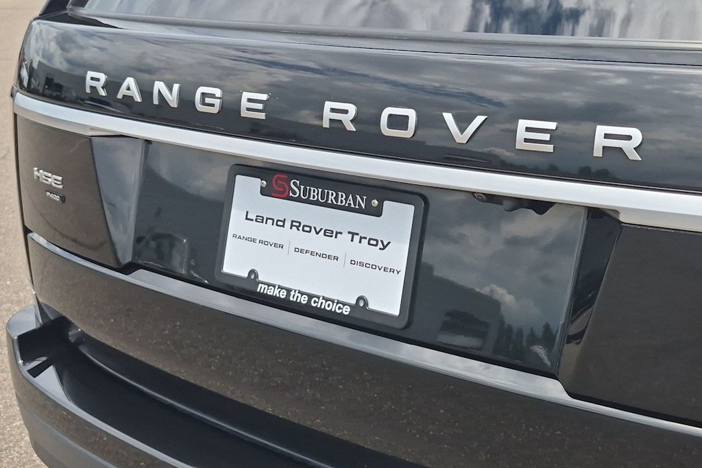 Thumbnail: 2021 Land Rover Range Rover - 24