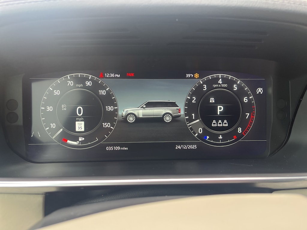 Thumbnail: 2022 Land Rover Range Rover - 10