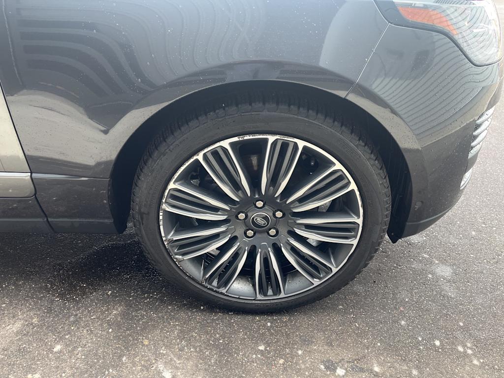 Thumbnail: 2022 Land Rover Range Rover - 20