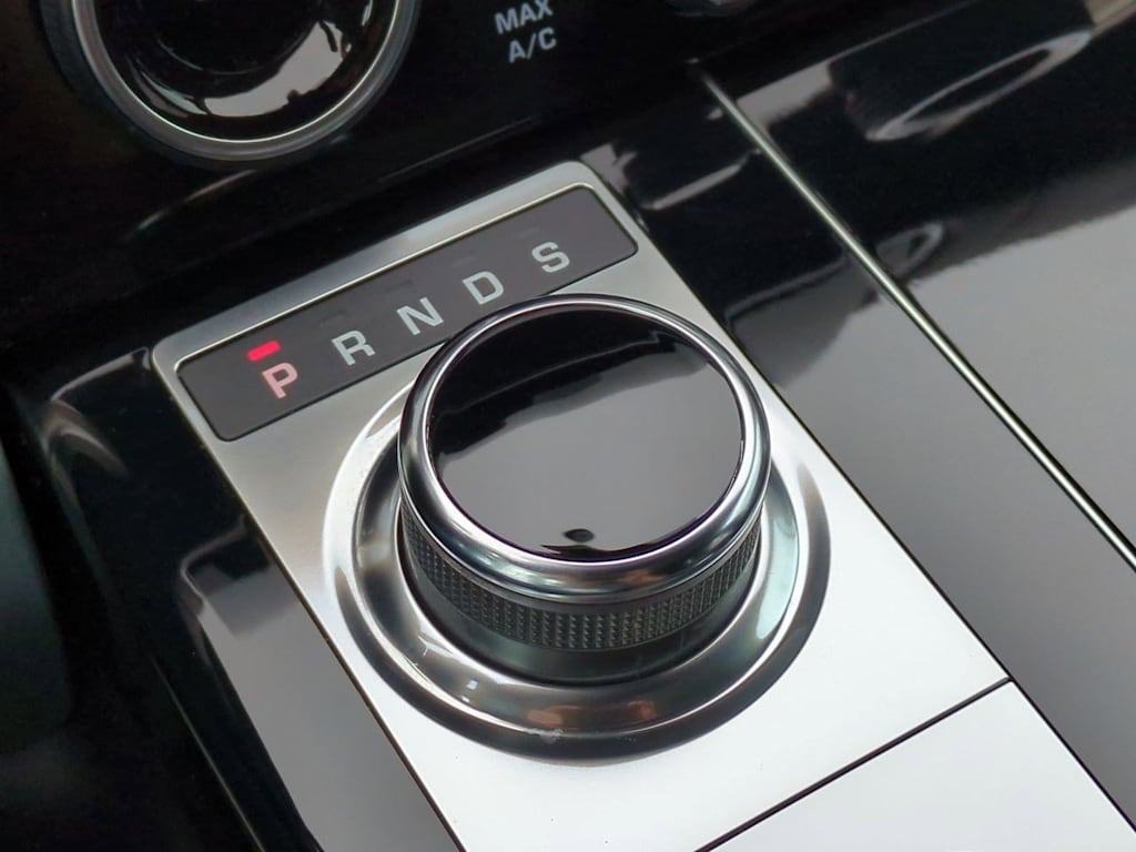 2020 Land Rover Range Rover HSE 16