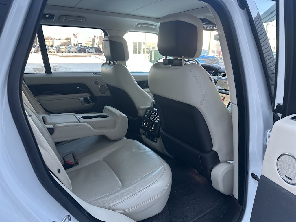 Thumbnail: 2019 Land Rover Range Rover - 8