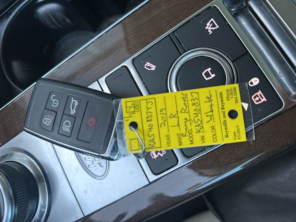 Thumbnail: 2019 Land Rover Range Rover - 12