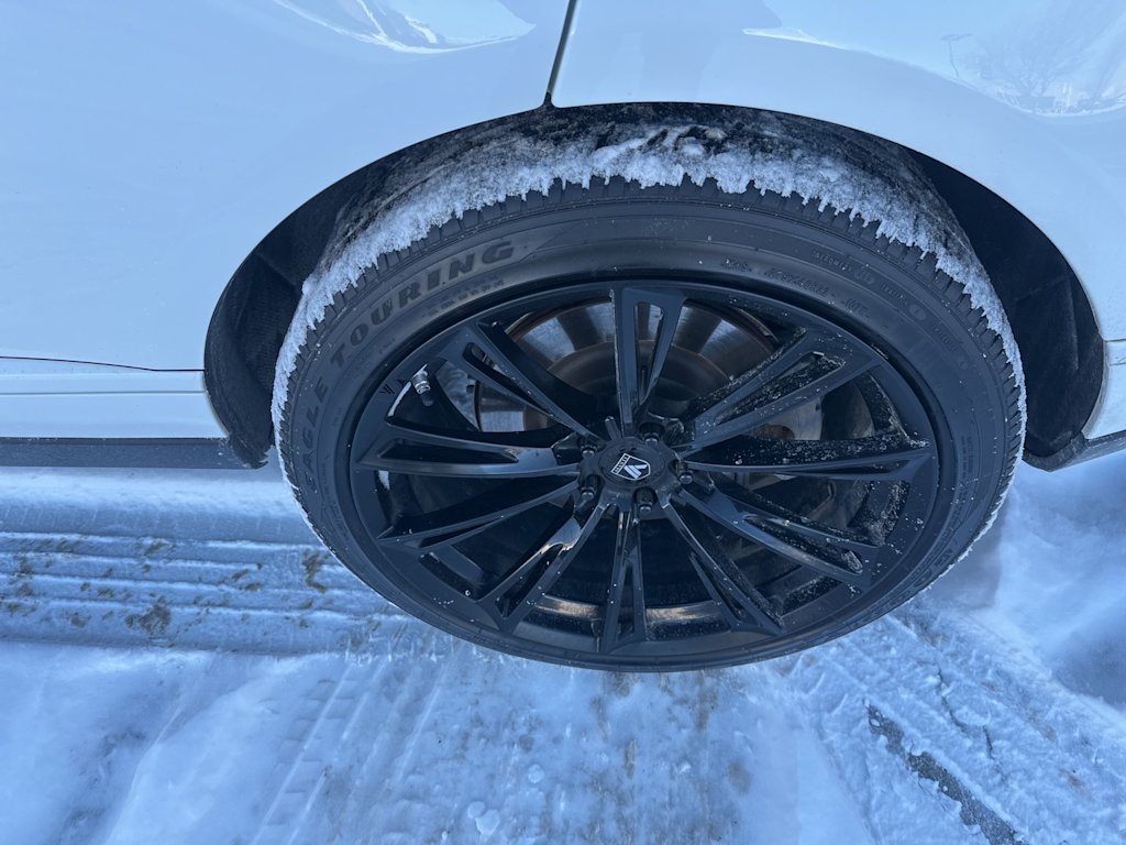 Thumbnail: 2019 Land Rover Range Rover - 17