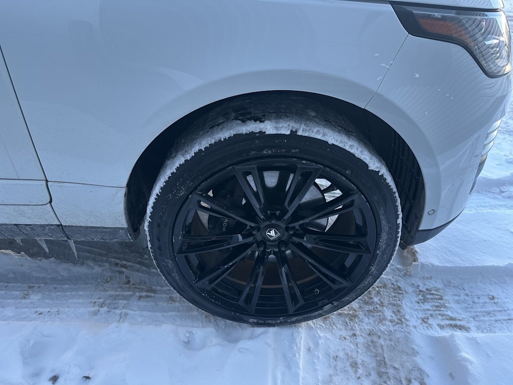 Thumbnail: 2019 Land Rover Range Rover - 19