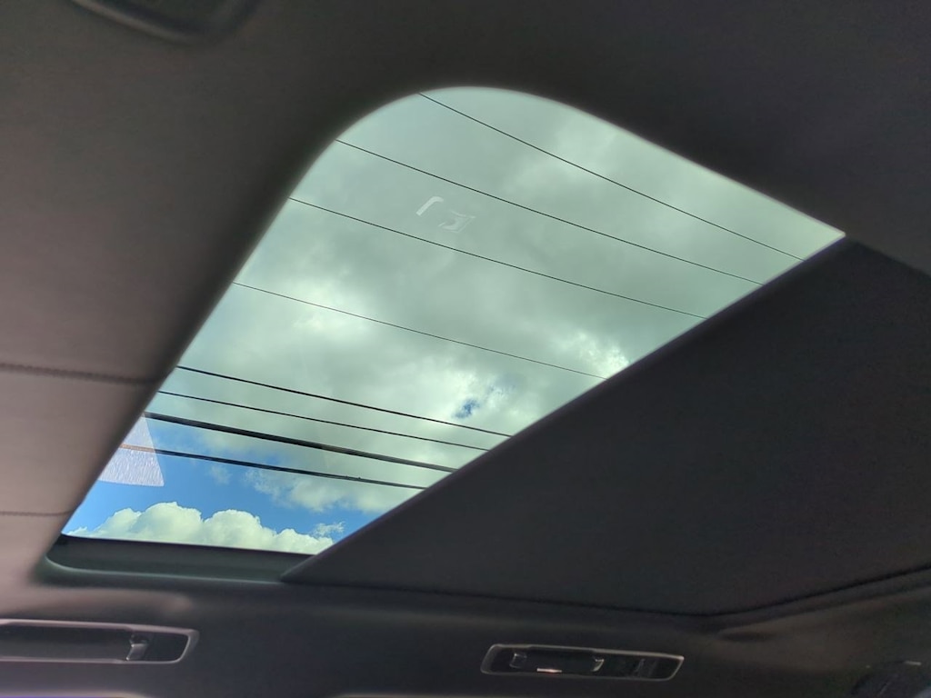 Thumbnail: 2023 Land Rover Range Rover - 26