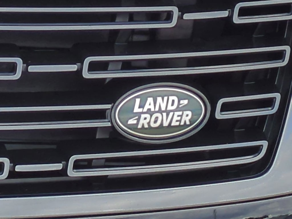 Thumbnail: 2023 Land Rover Range Rover - 23