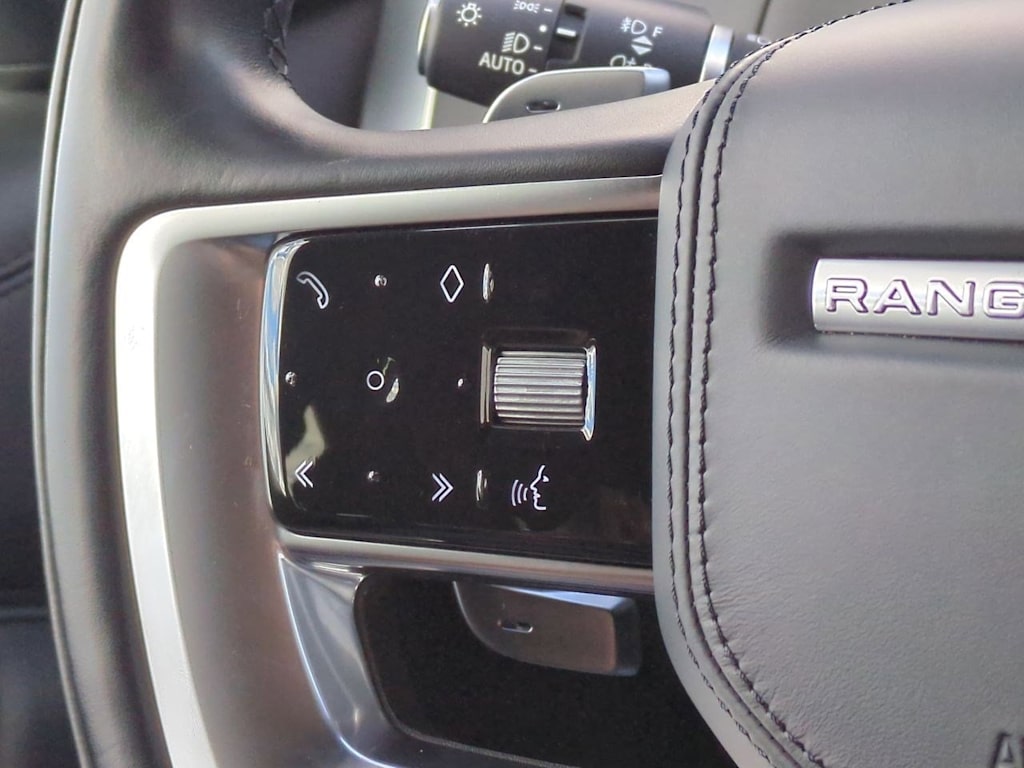 Thumbnail: 2023 Land Rover Range Rover - 30